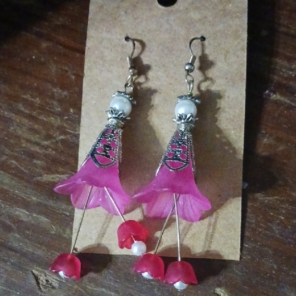 Handmade Elegant Violet And Red Floral Earrings - Picture 1 of 4